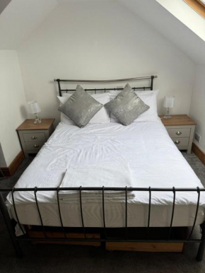 Decent Private Floor In Suburban Area